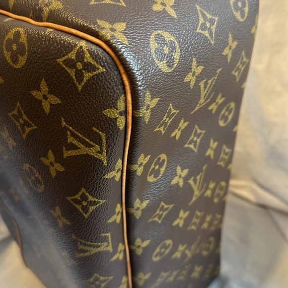 Louis Vuitton Deauville Authentic EUC - Picture 6 of 15